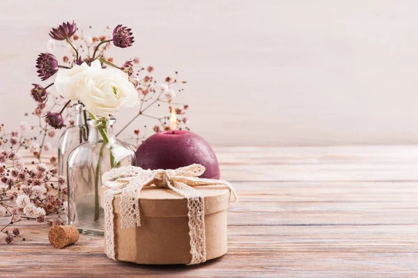 Ranúnculo blanco y flores de hortensias —  Fotos de Stock