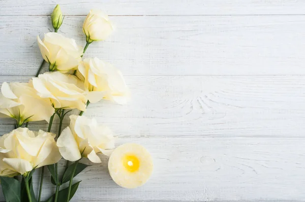 Gele Lisianthus bloemen — Stockfoto