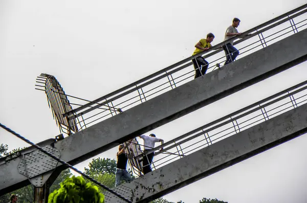 Pedestrian Bridge River Dnepr Kiev Ukraine — Stock Photo, Image