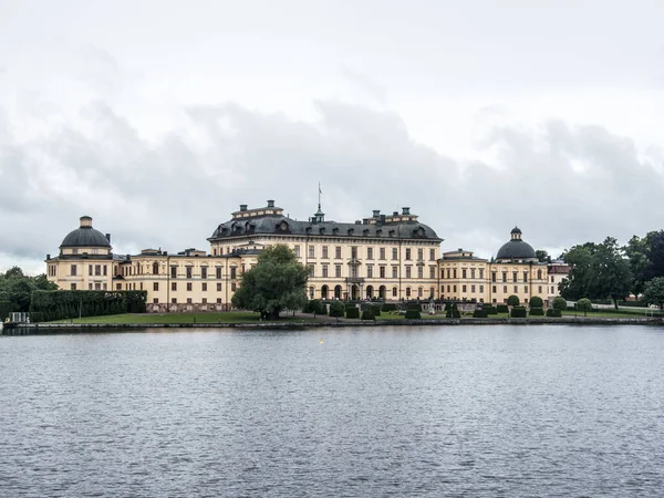 Drottingholms kalesi, İsveç kral ve kraliçesinin bulunduğu yer Stockholm, İsveç