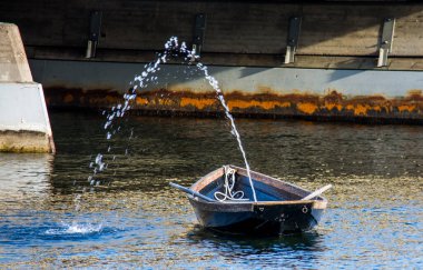 İsveç 'in başkenti Stockholm' ün merkezindeki Kraliyet Kalesi 'nin eteğindeki sanat tesisi The Beat of a Butterfly Wing.