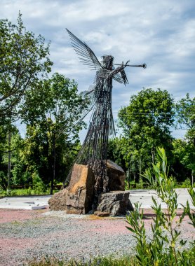 Eski Sovyetler Birliği 'nin bir parçası olan Ukrayna' nın Çernobil bölgesindeki Chornobyl köyünde sanat çalışmaları.