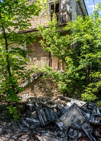 Scuola Nella Città Prypjat All Interno Della Zona Abbandonata Altamente — Foto Stock