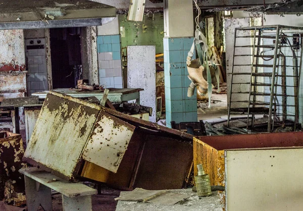 Cocina Escuela Ciudad Prypjat Dentro Zona Abandonada Altamente Restringida Radiactiva —  Fotos de Stock