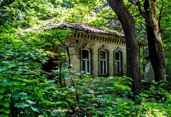 Casa Vacía Dentro Zona Abandonada Altamente Restringida Radiactiva Cerca Central —  Fotos de Stock