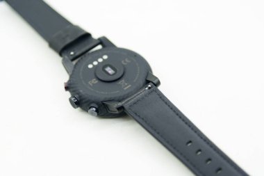 Bangkok, Tayland - 24 Mayıs, 2018: arka Amazfit stratos akıllı beyaz zemin üzerine izle