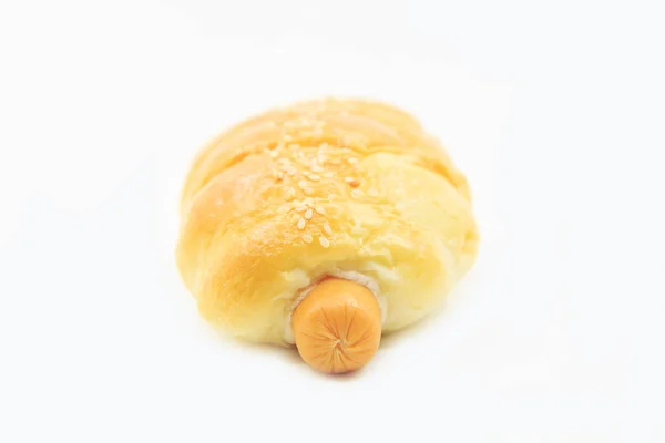 Beyaz Arkaplanda Sosisli Ekmek — Stok fotoğraf
