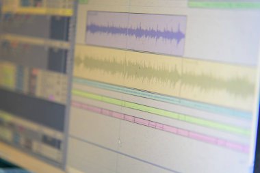 Stüdyodaki ses / monitör ses dalgası dosyası