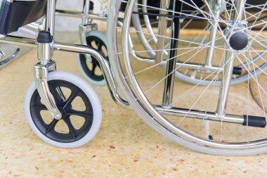 Tekerlekli sandalye yerdeki çemberi