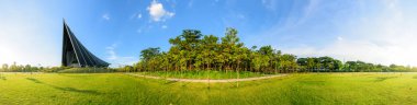 Nakhonpathom, Tayland - 26 Eylül, 2018:360 Panorama Prens Mahidol salonu bina Mahidol Üniversitesi günbatımı zamanında