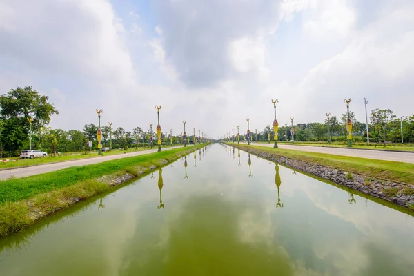 Nakhonpathom Thajsko Říjen 2018 Krásné Utthayan Road Kanálu Centru — Stock fotografie