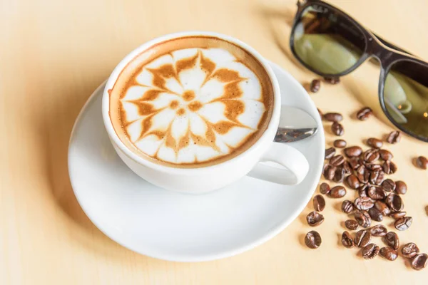 Hot Cappuccino Nice Milk Pattern Coffee Bean — Stock Photo, Image