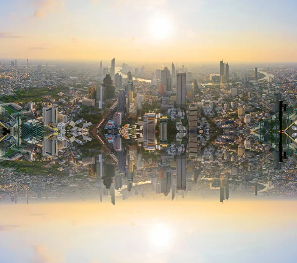 Reflexões Panorama Edifício Vista Alta Cidade — Fotografia de Stock