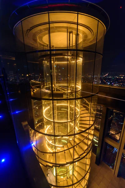 Скляний Ліфт Високій Будівлі — стокове фото