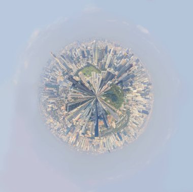 Şehirde yüksek bina Yüksek görünümü 360 panorama