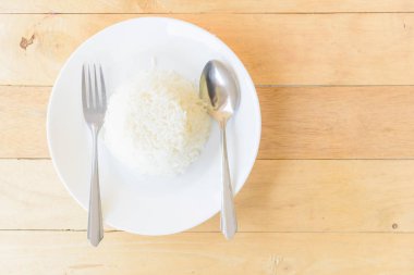 pirinç ahşap tabaktabak tabaktabaktabaktabaktabakta pişmiş