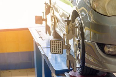 Araç Tekerleği Hizalaması Lastik Garajı Servisi 