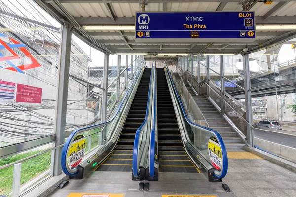 Bangkok Thailand Aug 2019 Tha Phra Station New Mrt Electrictrain — стоковое фото