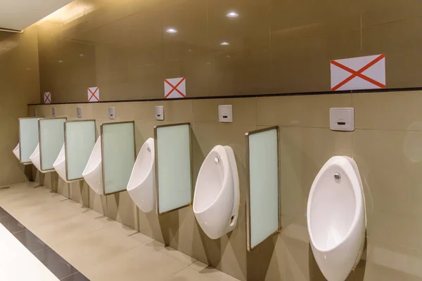 Sociale Afstand Toilet Kruis Teken Kamerpot Voor Sociale Afstand — Stockfoto