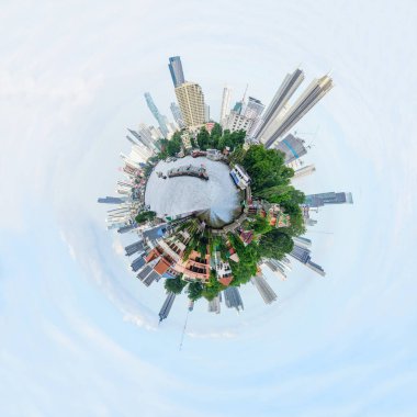 Nehirdeki yüksek binaların 360 manzarası 