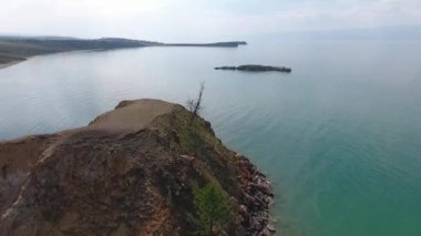 Baykal. Olkhon Adası. Haralday Pelerini.