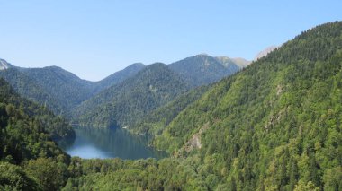 Ritsa Gölü. Abhazya.