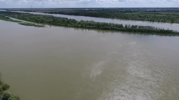 Річка Іртиш біля Омська.. — стокове відео