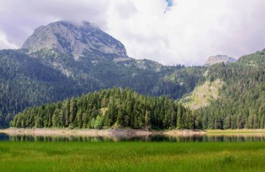 Crno Jezero (Kara Göl) ve Med Peak Durmitor Ulusal Parkı, Karadağ