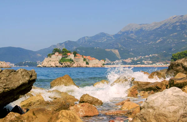 Sveti Stefan Isla Olas Mar Montenegro Isla San Esteban Pequeño — Foto de Stock