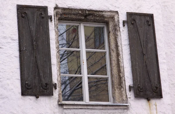 Ventana Medieval Edificio Con Tonos Hierro —  Fotos de Stock