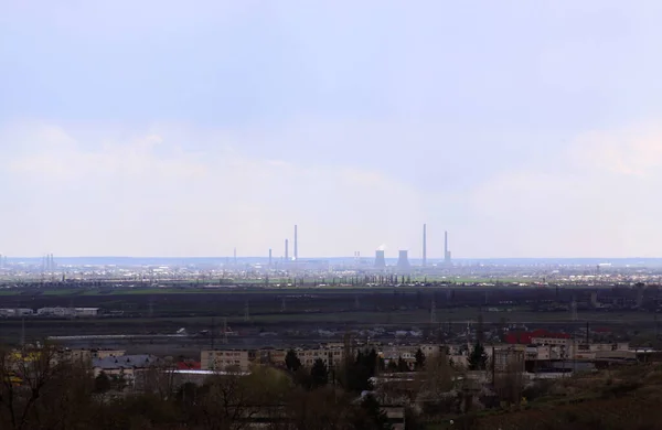 Industriell Oljeindustri Stad Sett Från Avstånd Ploiesti Rumänien — Stockfoto