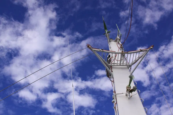 Mât Bateau Métal Avec Fils Antennes Image Conceptuelle Pour Des — Photo