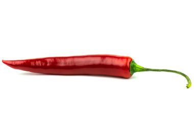 Beyaz arka plan stüdyosunda kırmızı biber.