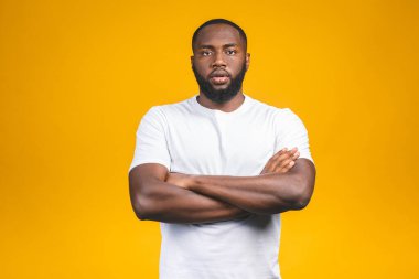 Yakışıklı, Afro-Amerikan bir adamın portresi..