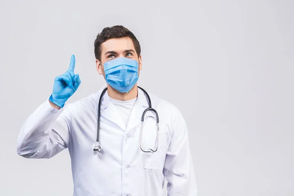 마스크를 의사가 배경에 고립되었습니다 유행성 전염병 코로나 바이러스 2019 Ncov — 스톡 사진