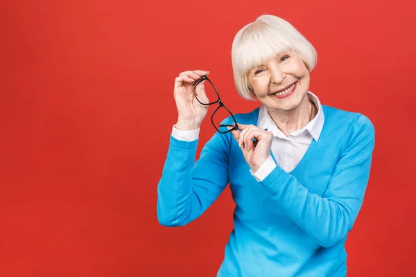 Primer Plano Retrato Pensive Sonriendo Senior Aged Business Woman Aislado — Foto de Stock