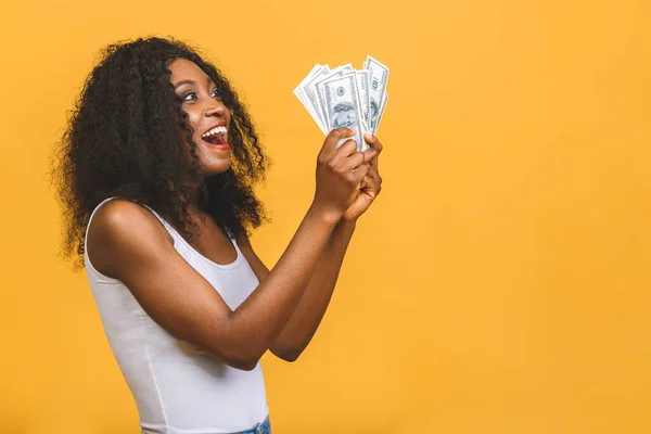 Feliz Ganador Retrato Mujer Afroamericana Exitosa Años Con Peinado Afro — Foto de Stock