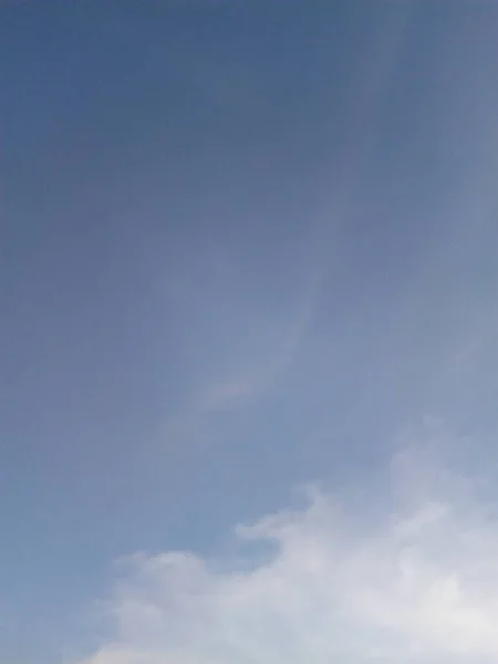 Moln Den Blå Himlen Solig Sommardag — Stockfoto