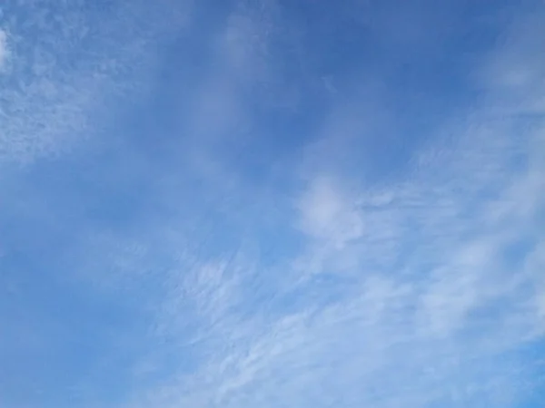 Moln Den Blå Himlen Solig Sommardag — Stockfoto