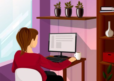 Ofis çalışanı ya da serbest çalışan. Kadın masada oturuyor ve dizüstü bilgisayarla uğraşıyor.