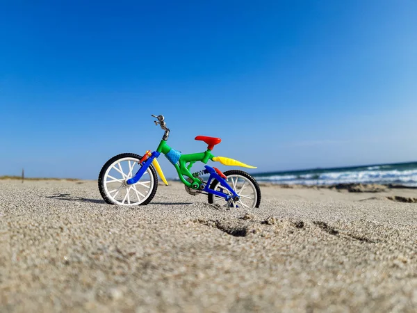 Vélo Sur Plage Avec Ciel Bleu — Photo