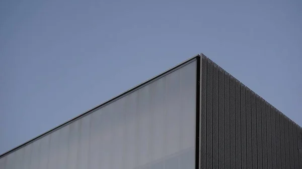 Крупним Планом Фасад Офісної Будівлі Фоні Блакитного Неба — стокове фото