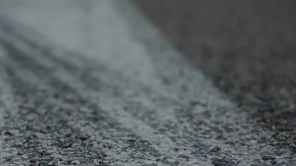 Detalhe Das Marcas Travagem Contra Fundo Branco — Fotografia de Stock