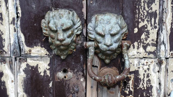 Porta Vecchia Con Porta Testa Leone — Foto Stock