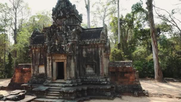 Siem Reap, Camboja. Ruínas de Angkor Wat templo . — Vídeo de Stock