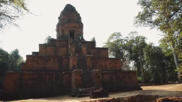 Siem Reap, Kambodzsa. Angkor Wat templom romjai. — Stock videók