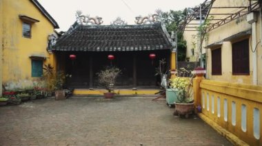 Hoi An, Vietnam. Hoi 'de sokak gecesi manzarası. Tarihi bir kasaba, UNESCO dünya mirası alanı ve popüler bir seyahat merkezi, Vietnam..