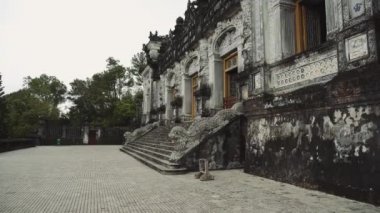 Hue Vietnam 'daki Khai Dinh Kralı' nın kraliyet mezarı.