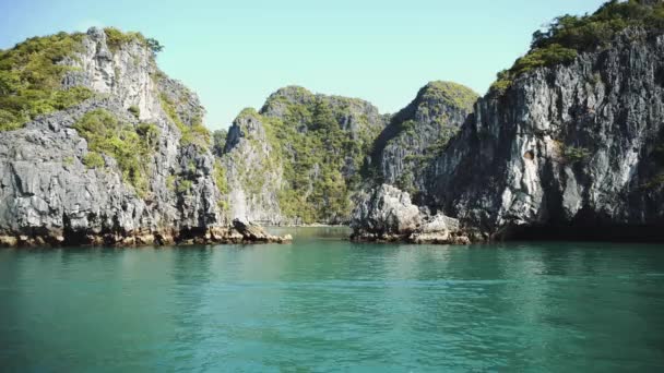 Vista panoramica della baia di Halong Vietnam — Video Stock