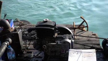Cat Ba, Vietnam. Vietnam 'da, Ha Long Körfezi' nde..